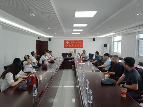 江蘇省遼寧商會啟動會長周末沙龍活動 為當月生日會員送祝福